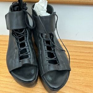 Cinzia Araia Italian lace up platform sandals